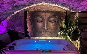 La Voute Du Pilat & Options Spa, Massage